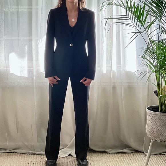 Dolce & Gabbana Black Slim 2 Piece Suit Set - Picture 14 of 16